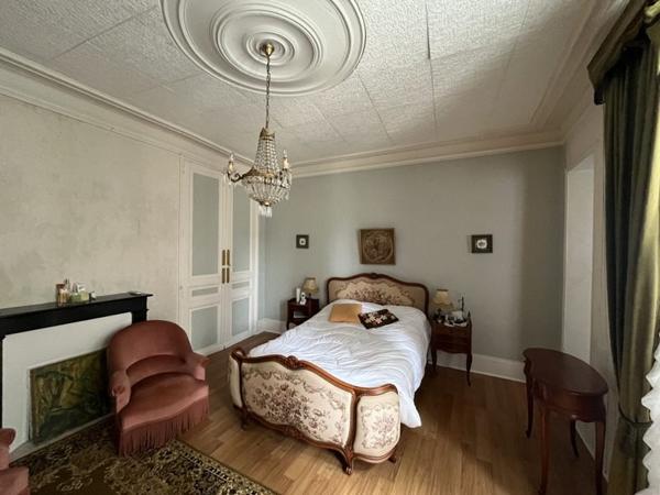 Maison à vendre |                                       Sainte-Maure-de-Touraine |                                        6 pièces  |  160 m²