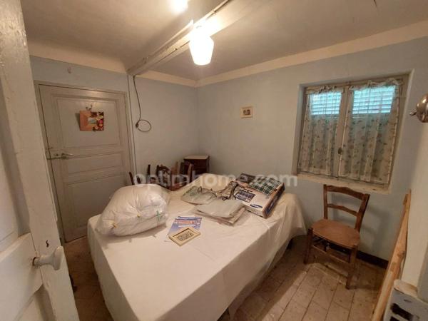 Maison à vendre 4 pièces BARCILLONNETTE (05)