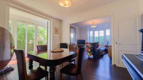 Maison de charme à colombages proche gare.