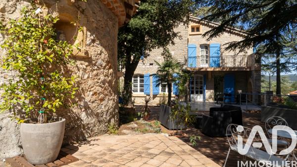 Location maison 7 pièces 210 m² Saint-Maximin-la-Sainte-Baume