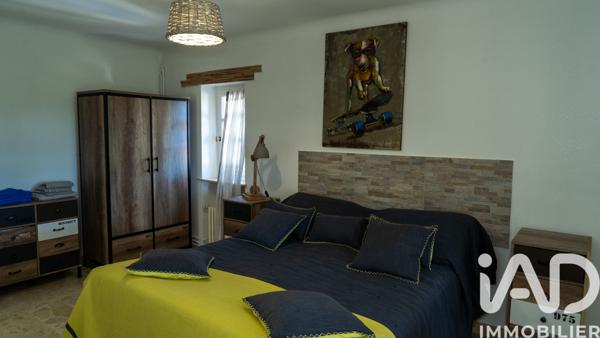 Location maison 7 pièces 210 m² Saint-Maximin-la-Sainte-Baume