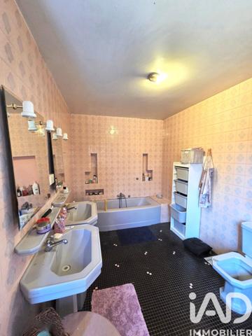 Maison à vendre 10 pièces 307 m² Sallanches