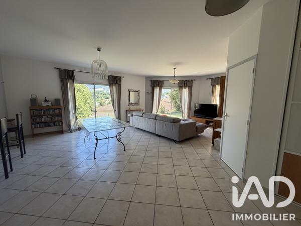 Maison à vendre 6 pièces 121 m² Saint-Jean-Bonnefonds
