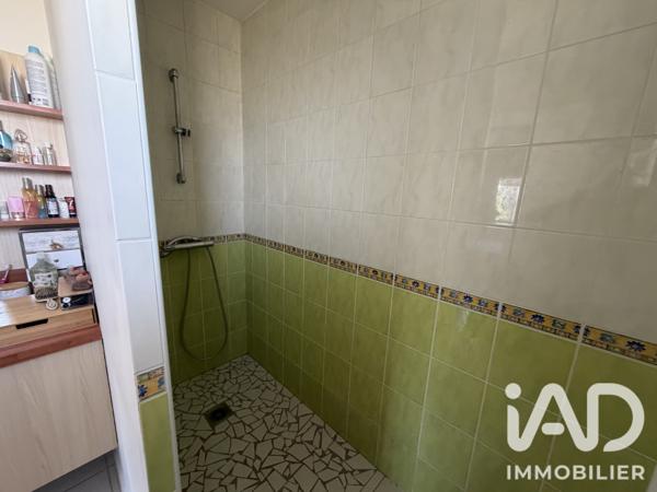 Maison à vendre 6 pièces 121 m² Saint-Jean-Bonnefonds