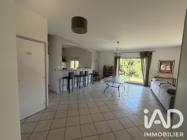 Maison à vendre 6 pièces 121 m² Saint-Jean-Bonnefonds