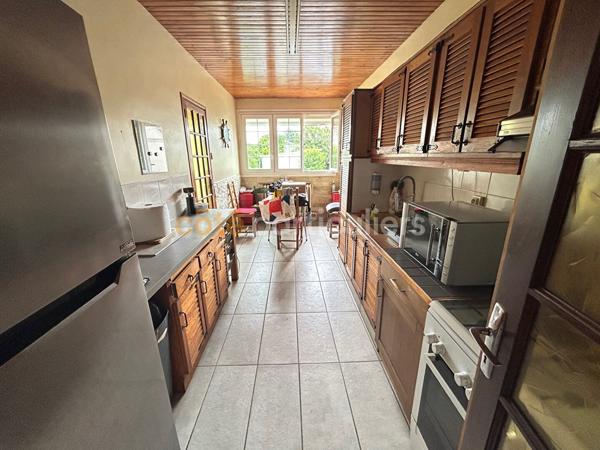 Vente
                Maison158 m² - 7 Pièces -
                    VILLENEUVE LE ROI (94290)