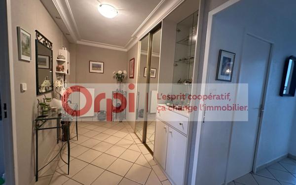 Appartement à vendre    4 pièces • 90 m2 Fontaine