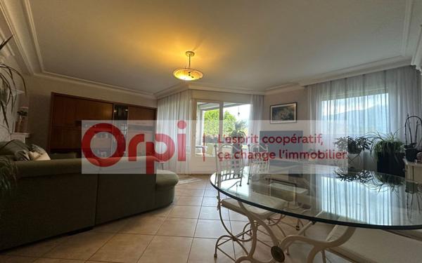 Appartement à vendre    4 pièces • 90 m2 Fontaine