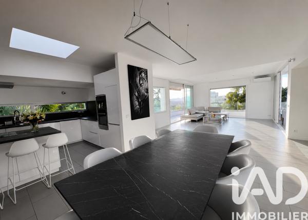 Maison à vendre 5 pièces 257,8 m² Le Cannet