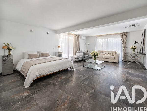 Maison à vendre 5 pièces 257,8 m² Le Cannet