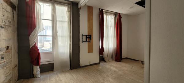 Bayonne (64100) location 100m2 à agencer en centre ville de Bayonne