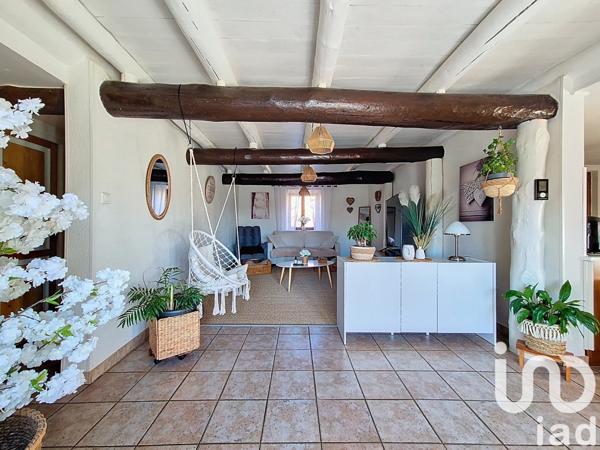 Ferme 5 pièces de 166 m² à Cayres (43510)