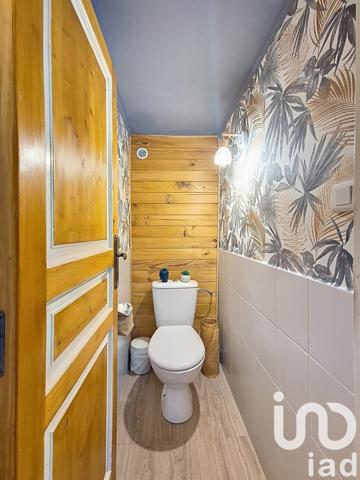 Ferme 5 pièces de 166 m² à Cayres (43510)