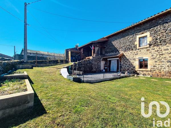 Ferme 5 pièces de 166 m² à Cayres (43510)
