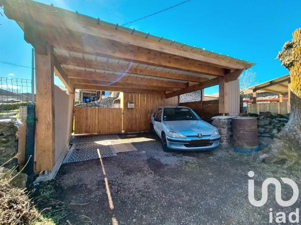 Ferme 5 pièces de 166 m² à Cayres (43510)