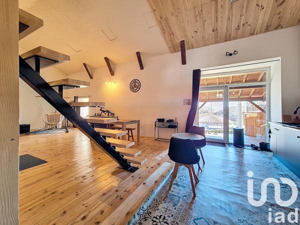 Ferme 5 pièces de 166 m² à Cayres (43510)