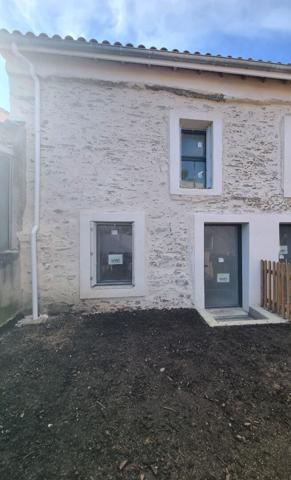 Maison de ville au DOUET