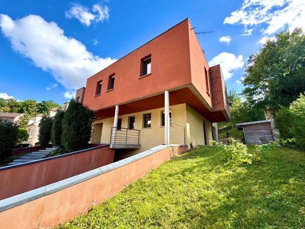 Vente Maison 9 pièces 255 m2 à Méru