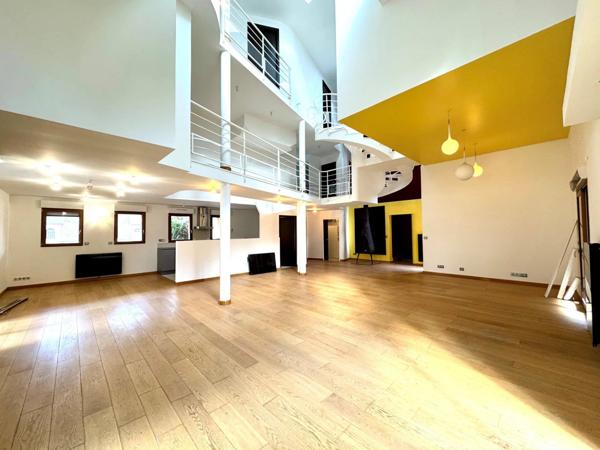 Vente Maison 9 pièces 255 m2 à Méru