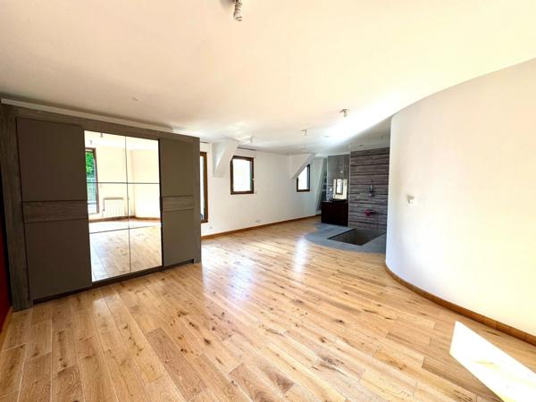 Vente Maison 9 pièces 255 m2 à Méru