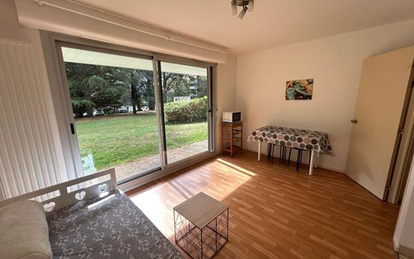 Appartement à louer    1 pièce •  Vannes