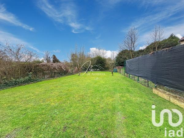 Maison traditionnelle 6 pièces de 132 m² à Dammartin-en-Goële (77230)