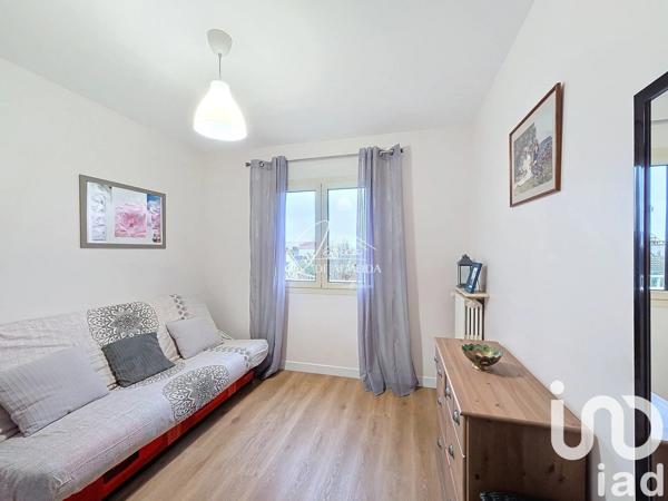 Maison traditionnelle 6 pièces de 132 m² à Dammartin-en-Goële (77230)