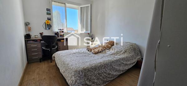 Maison familiale avec 5 chambres en centre-ville de MOUILLERON LE CAPTIF.