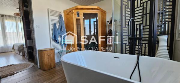 Maison familiale avec 5 chambres en centre-ville de MOUILLERON LE CAPTIF.