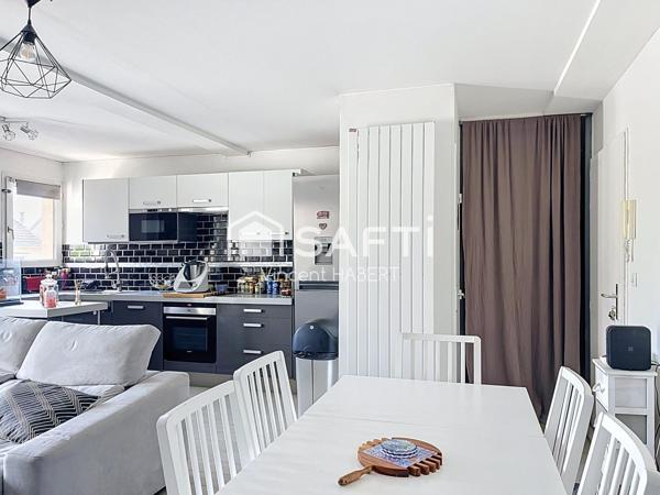 Appartement T4 en duplex, petite copropriété.