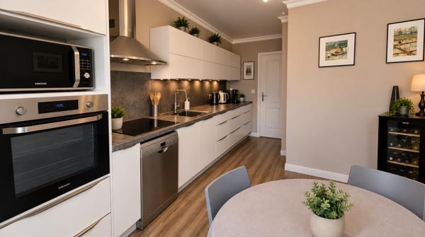 Appartement
         5 pièces
        - 116 m² 468 000 € *