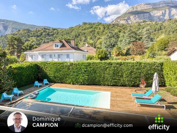Maison
         9 pièces
        - 256 m² Bien prestige 1 090 000 € *