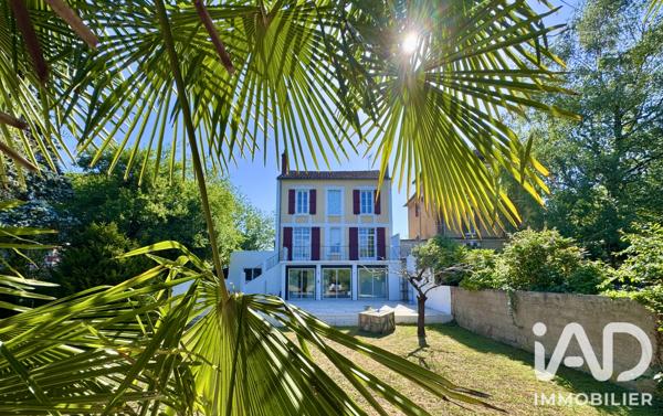 Maison à vendre 9 pièces 225 m² Deux Rivières