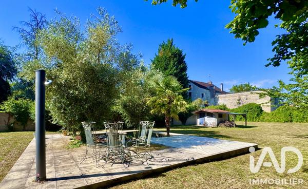 Maison à vendre 9 pièces 225 m² Deux Rivières