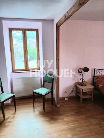 Corps de ferme Saint Georges D'aurac