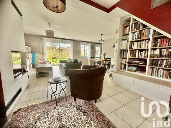 Pavillon 6 pièces de 143 m² à Dainville (62000)