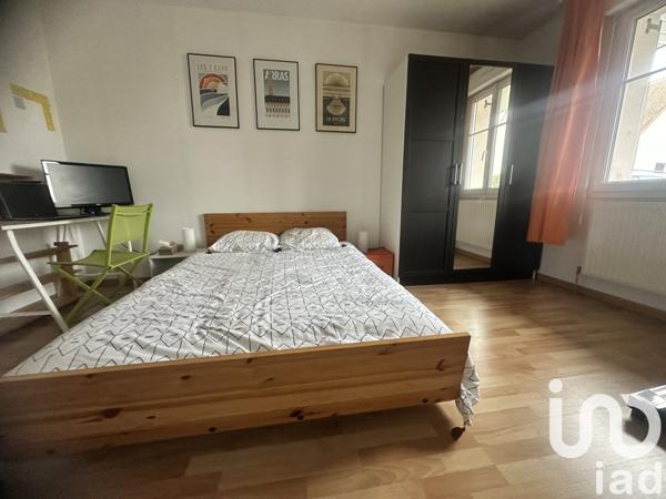 Pavillon 6 pièces de 143 m² à Dainville (62000)