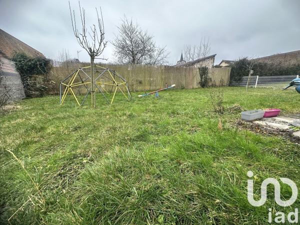 Pavillon 6 pièces de 143 m² à Dainville (62000)