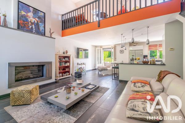 Maison à vendre 7 pièces 157 m² Étiolles