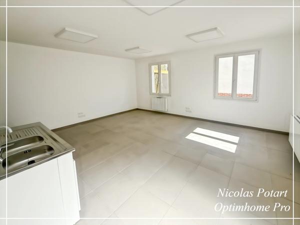 🏢 À louer – Local de bureaux neufs à proximité d'Estrées-Saint-Denis