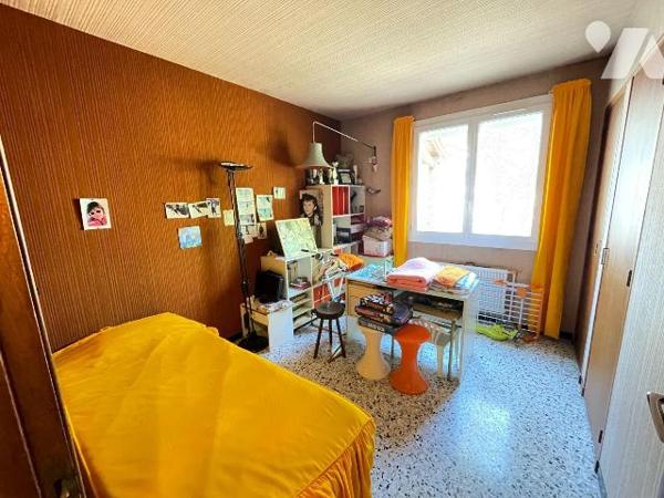 A vendre - Manoque (04) - Alpes-de-Haute-Provence: Superbe propriété d'env 271 m² offrant une m...