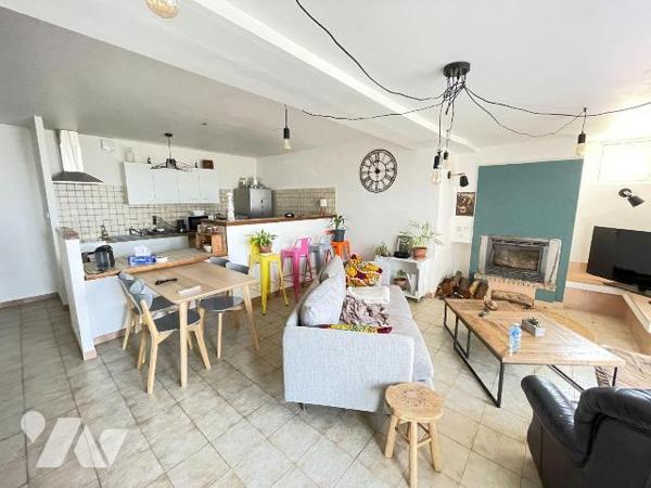 A vendre - Manoque (04) - Alpes-de-Haute-Provence: Superbe propriété d'env 271 m² offrant une m...