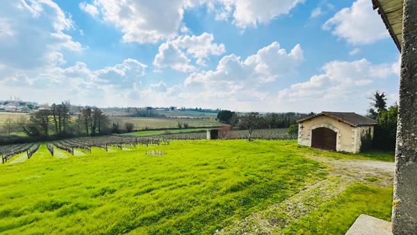 A VENDRE MAISON DE CARACTERE DE 250 M2 SUR 3800 M2 DE TERRAIN - SECTEUR BLAYE , Blaye A VENDRE MAISON DE CARACTERE DE 250 M2 SUR 3800 M2 DE TERRAIN - SECTEUR BLAYE , Blaye