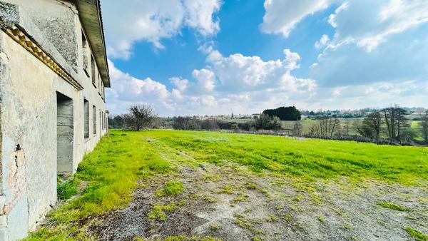 A VENDRE MAISON DE CARACTERE DE 250 M2 SUR 3800 M2 DE TERRAIN - SECTEUR BLAYE , Blaye A VENDRE MAISON DE CARACTERE DE 250 M2 SUR 3800 M2 DE TERRAIN - SECTEUR BLAYE , Blaye