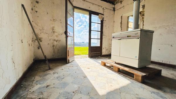 A VENDRE MAISON DE CARACTERE DE 250 M2 SUR 3800 M2 DE TERRAIN - SECTEUR BLAYE , Blaye A VENDRE MAISON DE CARACTERE DE 250 M2 SUR 3800 M2 DE TERRAIN - SECTEUR BLAYE , Blaye