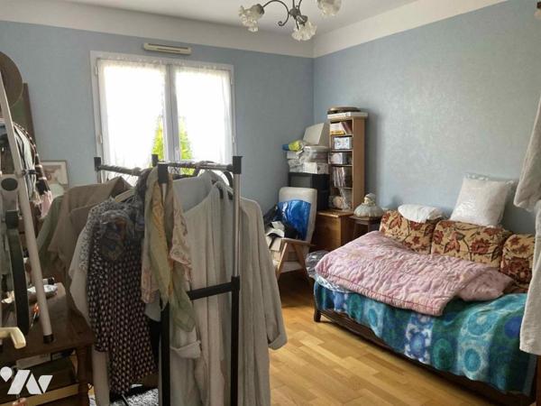 SOULLANS, maison centre bourg, 3 chambres, garage, terrain de 660m² env !