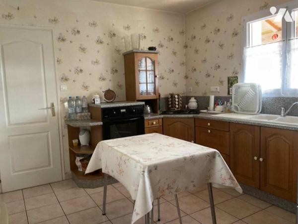 SOULLANS, maison centre bourg, 3 chambres, garage, terrain de 660m² env !