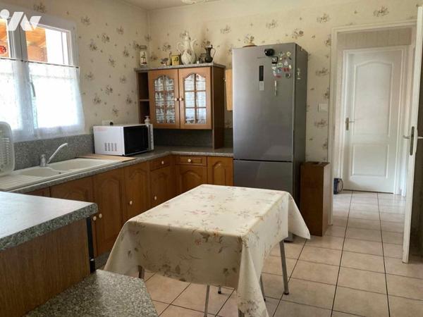 SOULLANS, maison centre bourg, 3 chambres, garage, terrain de 660m² env !