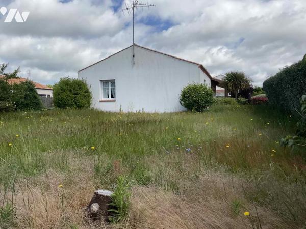 SOULLANS, maison centre bourg, 3 chambres, garage, terrain de 660m² env !