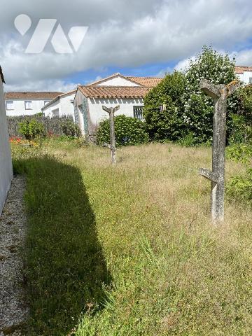 SOULLANS, maison centre bourg, 3 chambres, garage, terrain de 660m² env !